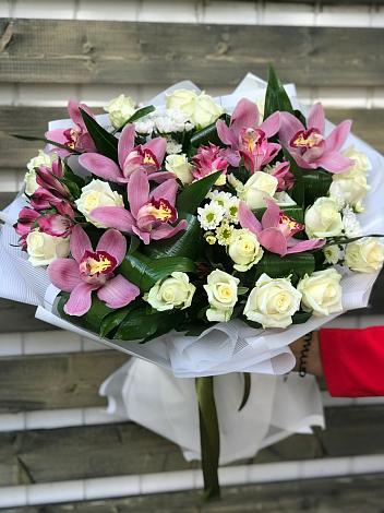 Букет цветов из: Розы и Хризантемы в Фокино Приморского края