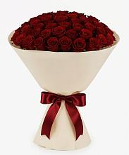 Букет 101 Бордовая роза Блэк Бакарра в Фокино Приморского края