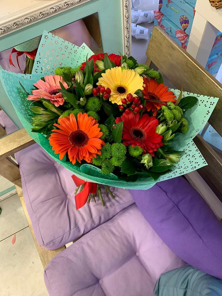 Букет цветов из: Герберы, Хризантемы и Альстромерии в Фокино Приморского края