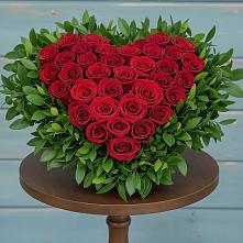 Цветочная композиция из Розы в виде сердца в Фокино Приморского края