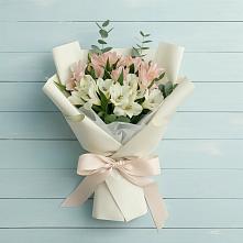 Букет цветов из:  Альстромерии в Фокино Приморского края