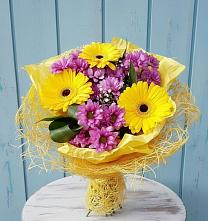 Букет цветов из:  Хризантемы и Герберы в Фокино Приморского края