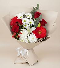 Букет цветов из:  Розы, Хризантемы, Герберы и Лилии в Фокино Приморского края