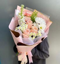 Букет цветов из:  Хризантемы и Розы в Фокино Приморского края