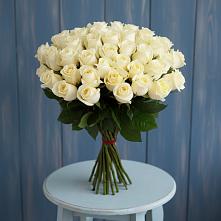 Букет 51 Белая роза Эдлесс Лав в Фокино Приморского края