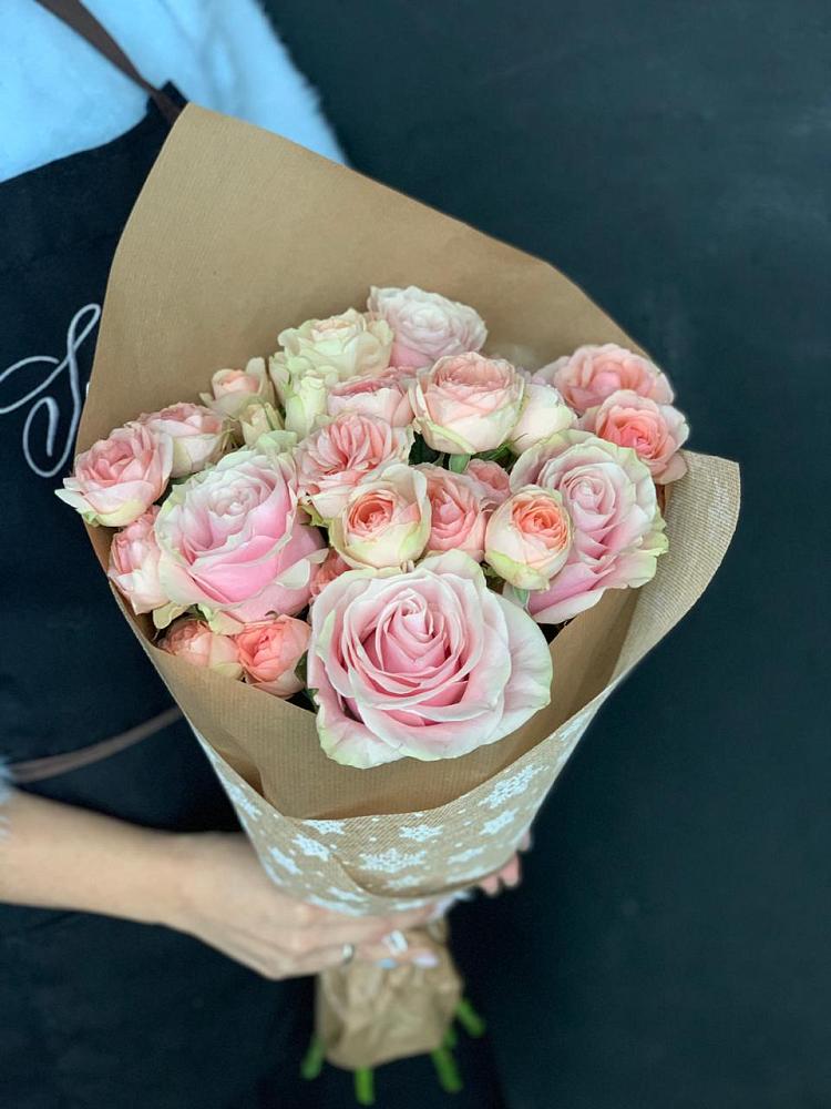 Букет цветов из: Хризантемы и Розы в Фокино Приморского края