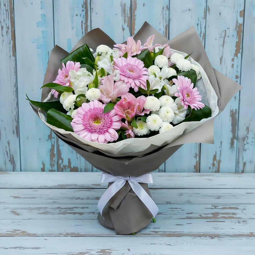 Букет цветов из: Герберы, Альстромерии и Хризантемы в Фокино Приморского края